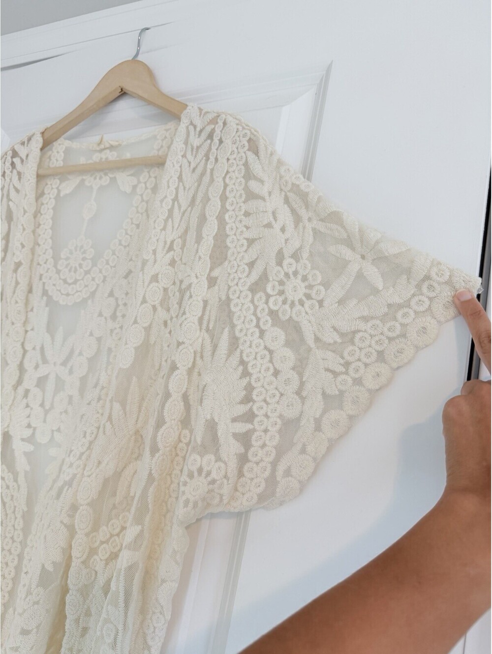 Ivory Crochet Lace Fringe Kimono Boho Cover-Up Size L/XL Festival Cottagecore - Picture 3 of 8